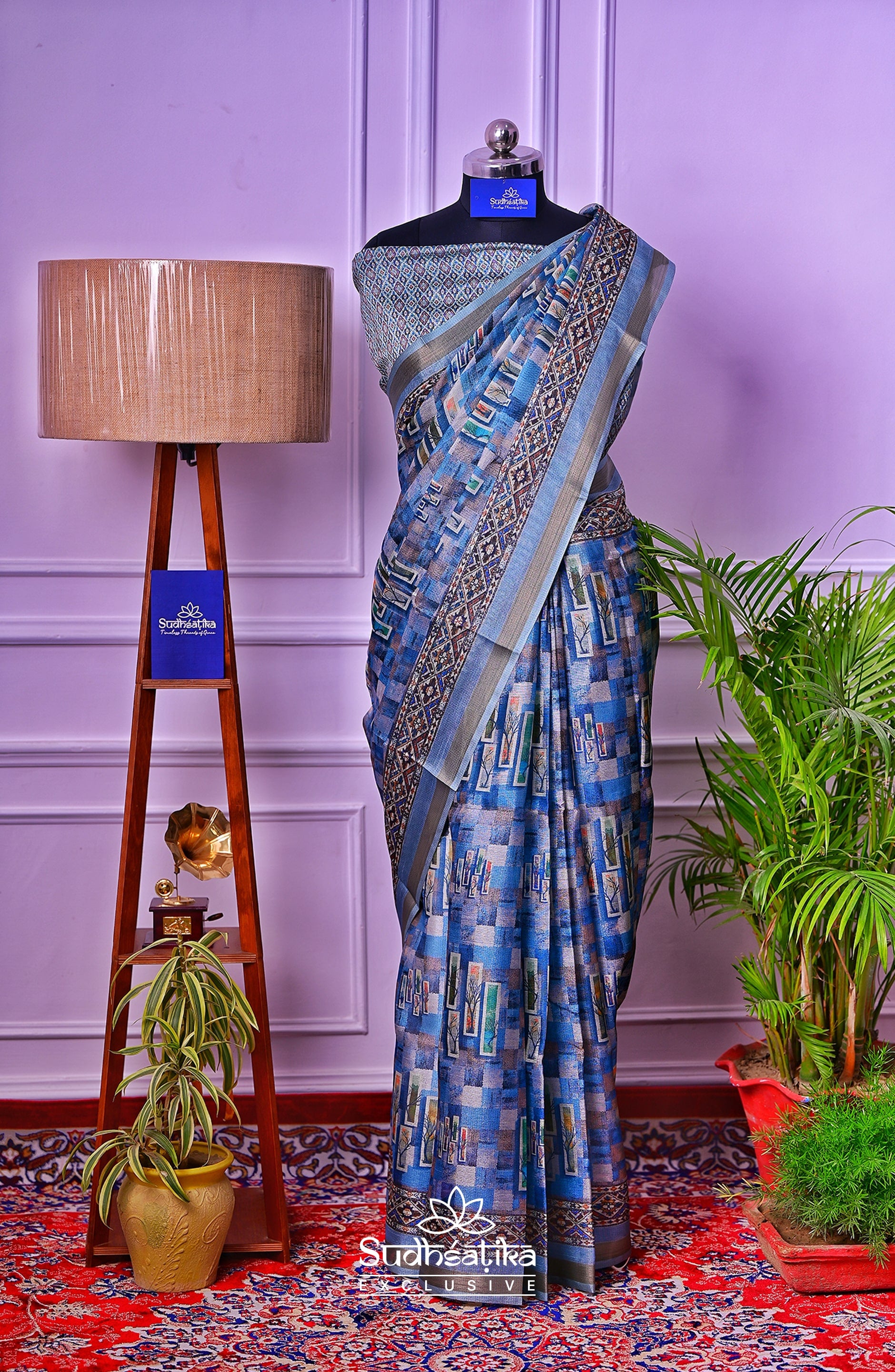 Urban Echoes Printed Digital Weave Saree